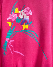 Load image into Gallery viewer, Vintage Pink Sweatshirt with Bouquet (M)
