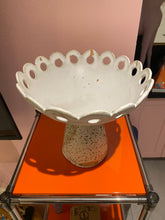 Load image into Gallery viewer, Speckled Scalloped Compote
