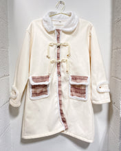 Load image into Gallery viewer, Lightweight Cream Jacket with Toggle Buttons (4)