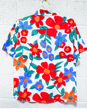 Load image into Gallery viewer, Big Bright Floral Button Up (L)
