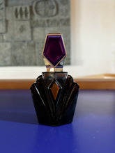 Load image into Gallery viewer, Vintage Liz Taylor Perfume