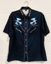 Load image into Gallery viewer, Black Button Up with Southwest Motif (L)
