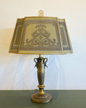 Load image into Gallery viewer, Vintage Table Lamp with Metal Mesh Shade