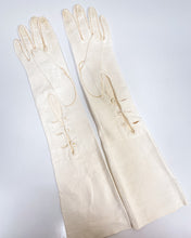 Load image into Gallery viewer, Vintage Delicate White Leather Gloves (7)