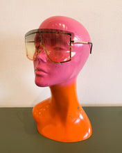 Load image into Gallery viewer, Mega Oversized Sunnies!
