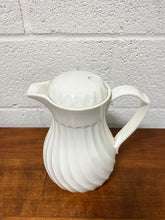 Load image into Gallery viewer, Swirl Connoiserve Insulated Carafe