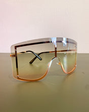 Load image into Gallery viewer, Mega Oversized Sunnies!