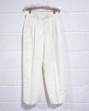 Load image into Gallery viewer, Vintage Cream Counterparts Petites Slacks (10)
