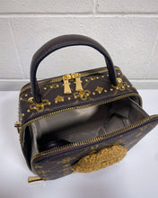 Load image into Gallery viewer, Louis Bearton Purse