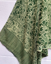 Load image into Gallery viewer, Green Flowy Blouse