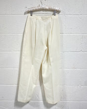 Load image into Gallery viewer, Vintage Cream Counterparts Petites Slacks (10)