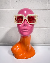 Load image into Gallery viewer, Rectangular Pearl Sunnies