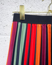 Load image into Gallery viewer, Rainbow Pleated Skirt (L)