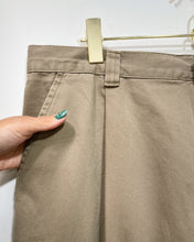 Load image into Gallery viewer, Chaps Khaki Pants (38x30)