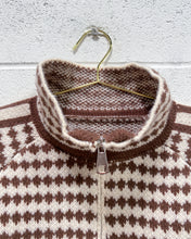 Load image into Gallery viewer, Comfy Zip Up Sweater in Browns (XL)