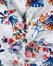 Load image into Gallery viewer, White Tropical Floral Button Up (XL)