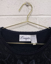 Load image into Gallery viewer, Vintage Black Holiday Sweater (S)