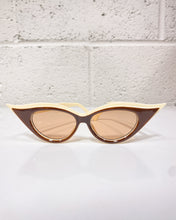 Load image into Gallery viewer, Brown Cat Eye Sunnies