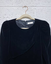 Load image into Gallery viewer, Vintage Black Velvet Dress (9)