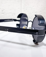 Load image into Gallery viewer, Black Round Sunnies with Wire Detail