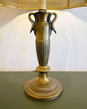 Load image into Gallery viewer, Vintage Table Lamp with Metal Mesh Shade