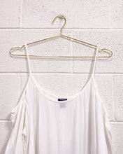 Load image into Gallery viewer, Torrid White Dress (3)