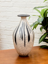 Load image into Gallery viewer, Large Raku