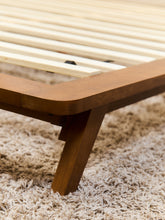 Load image into Gallery viewer, Brooklyn Queen Size Bed