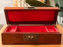 Load image into Gallery viewer, Vintage Hollywood Regency Box