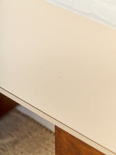 Load image into Gallery viewer, Knoll Associates Executive Desk