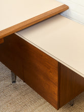 Load image into Gallery viewer, Knoll Associates Executive Desk