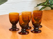 Load image into Gallery viewer, 5 Vintage Dark Amber Goblets