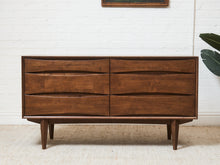 Load image into Gallery viewer, Solis 6 Drawer Dresser