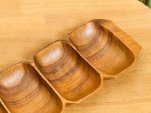 Load image into Gallery viewer, Monkey Pod Wood Serving Tray
