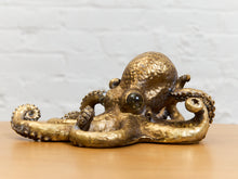 Load image into Gallery viewer, Octopus Sculpture
