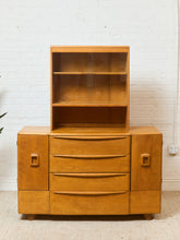 Load image into Gallery viewer, Heywood Wakefield Hutch
