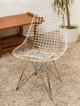 Load image into Gallery viewer, Eames Wire Chair Outdoor