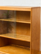 Load image into Gallery viewer, Heywood Wakefield Hutch