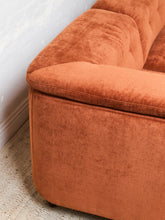 Load image into Gallery viewer, 5 Piece Chelsea Sectional in Lovely Russet