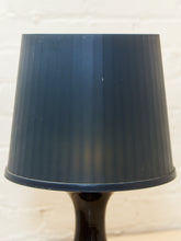 Load image into Gallery viewer, Black Tulip Atomic Lamp