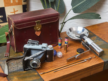 Load image into Gallery viewer, Kodak Tourist Camera And Kit