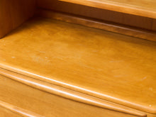 Load image into Gallery viewer, Heywood Wakefield Hutch
