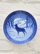 Load image into Gallery viewer, Royal Copenhagen Christmas Plate 1960 Original First Choice Porcelain