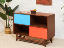 Load image into Gallery viewer, Aria Shelf with Scandi Base