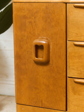 Load image into Gallery viewer, Heywood Wakefield Hutch