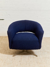 Load image into Gallery viewer, Boucle Blue Vintage 60’s Chair