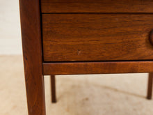 Load image into Gallery viewer, Jack Cartwright End Table