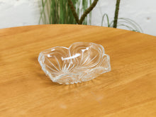 Load image into Gallery viewer, Flower Shaped Catchall