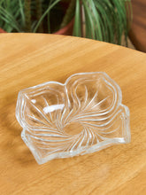 Load image into Gallery viewer, Flower Shaped Catchall