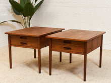 Load image into Gallery viewer, Jack Cartwright End Table